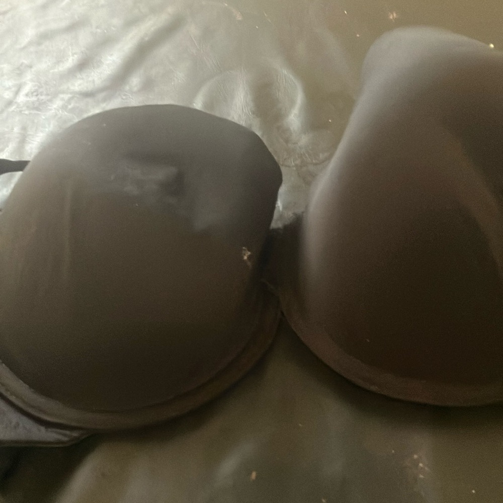 FINAL MARKDOWN Ladies strapless bra 36d
